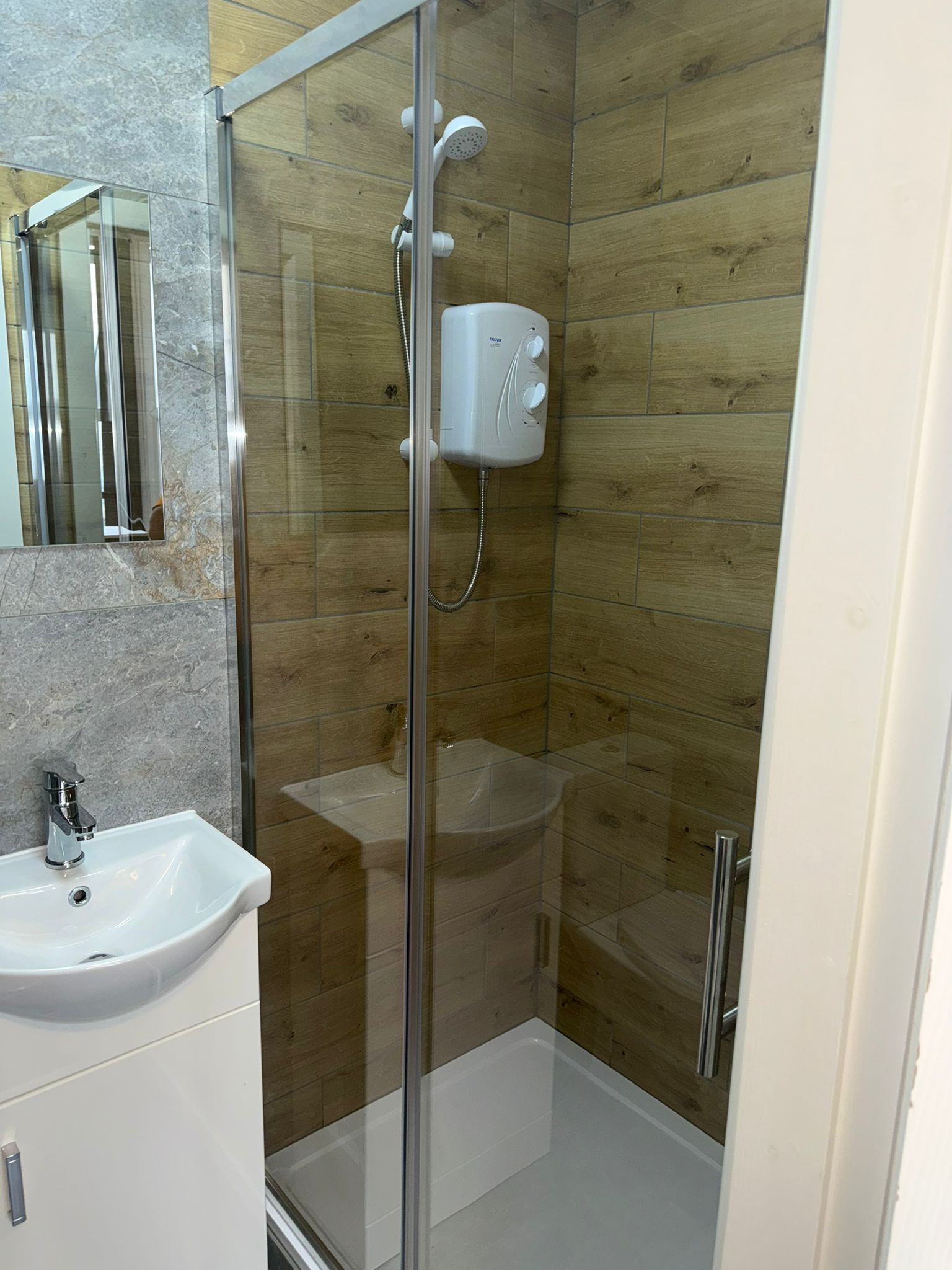 JH Domestics home cleaning services in Walton Liverpool shower deep clean